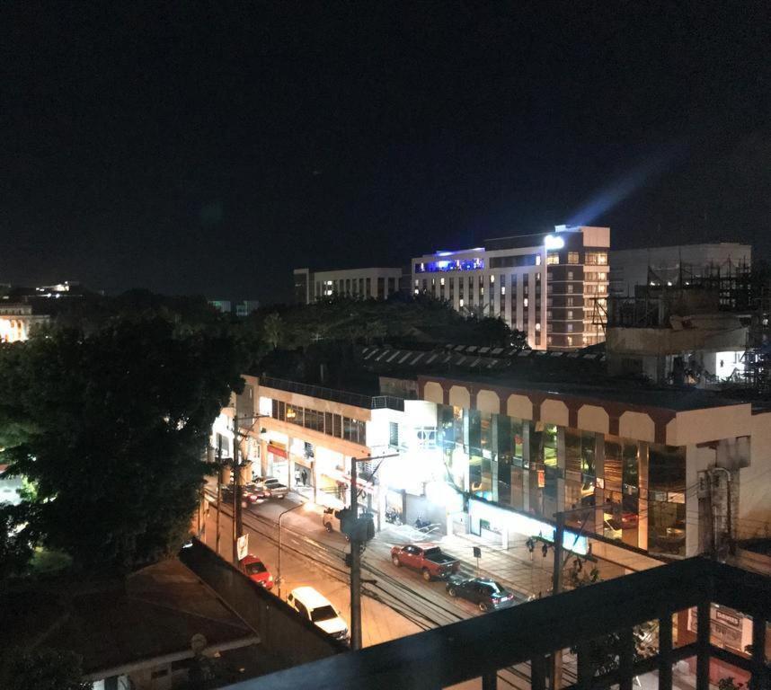 Cloud 907 Cityscapes Condominium باكولود المظهر الخارجي الصورة